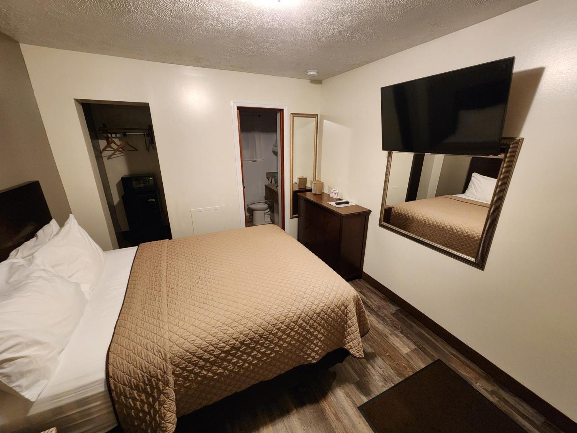 Jefferson Hills Motel Clairton 外观 照片